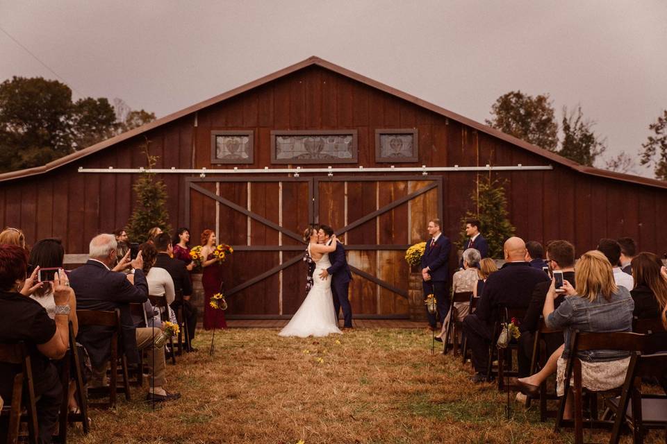 Ceremony at Fussell Farm