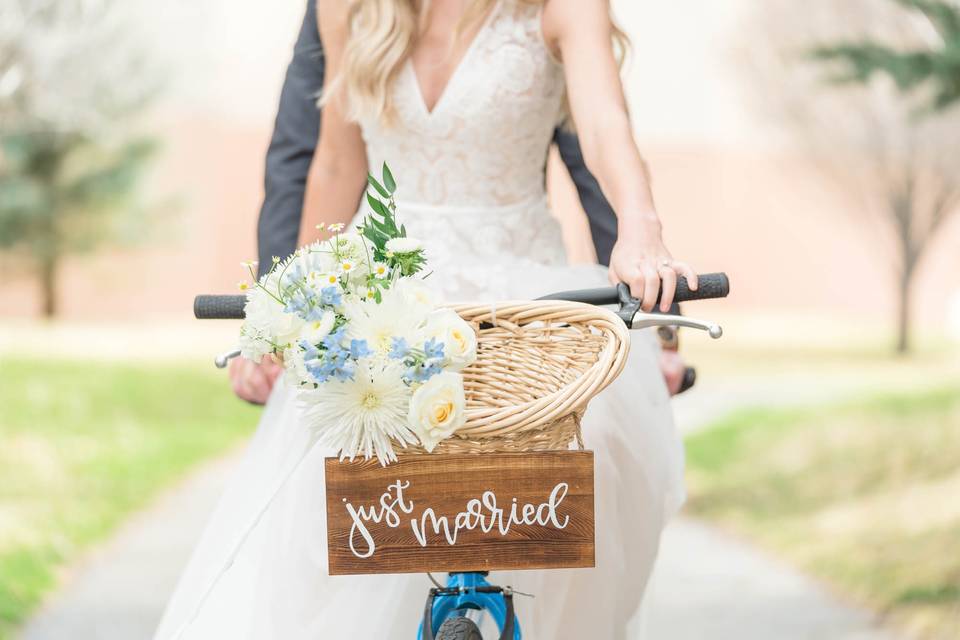 Basket flowers