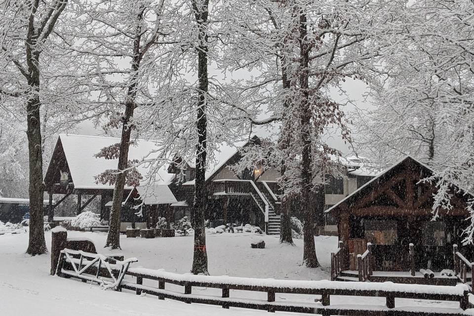 Timber Rock Lodge - winter