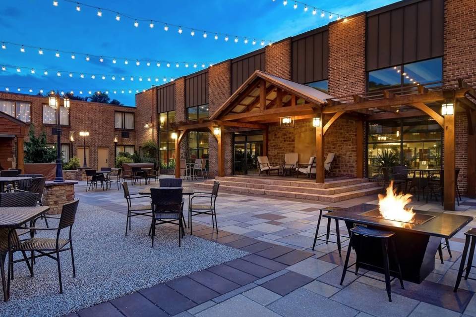 Outdoor Courtyard