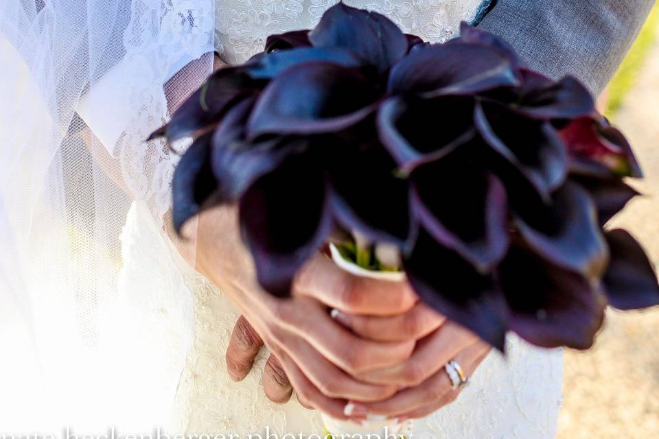 Black leaf bouquet