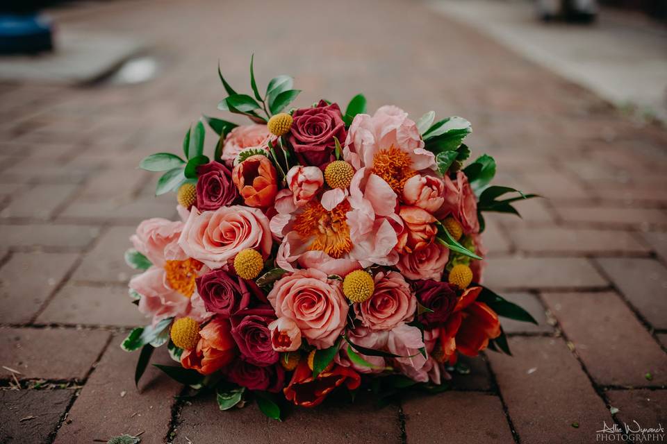 Warm colored bouquet