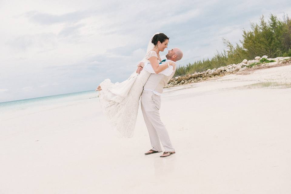 Chic Bahamas Weddings