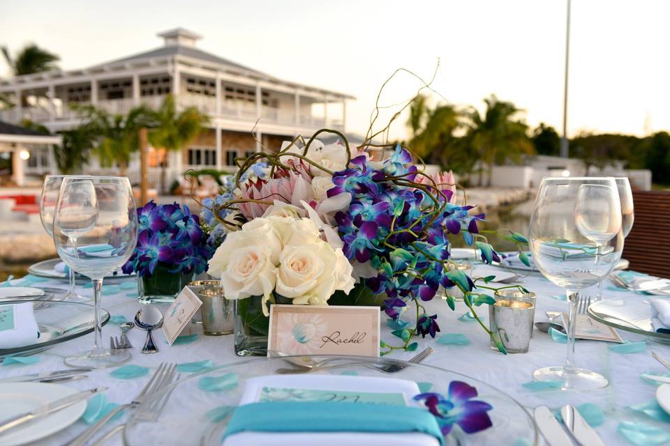 Chic Bahamas Weddings