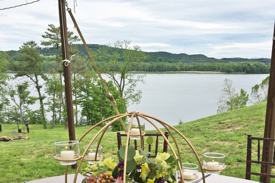 Hudson River centerpiece