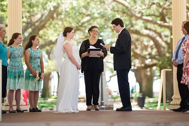 Small intimate ceremony at the Battery in Charleston SC