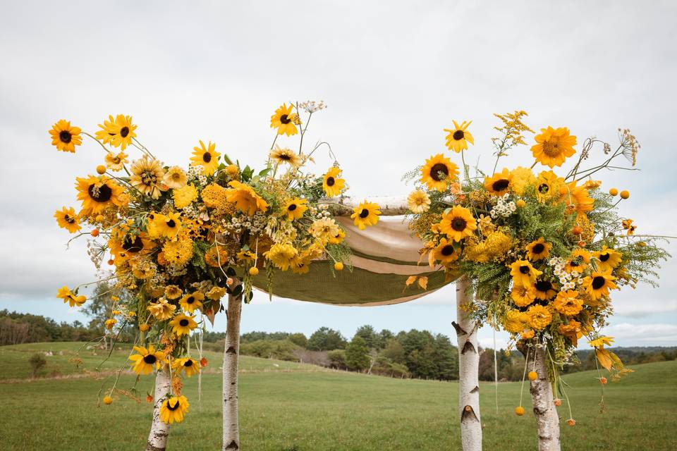 Altar flower decor