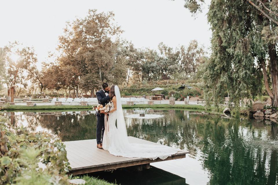 Lakeside Kiss