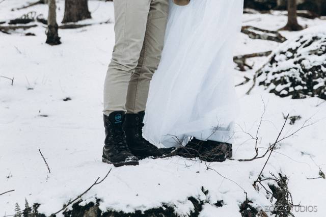 Winter wonderland elopement