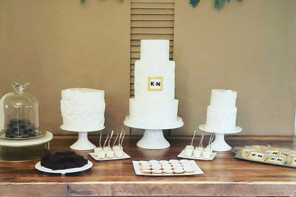Wedding Cake & Dessert Buffet