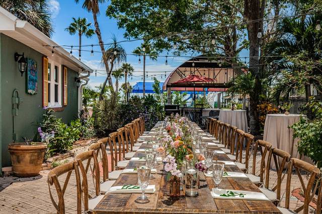 SEA BREEZE MANOR BED AND BREAKFAST INN