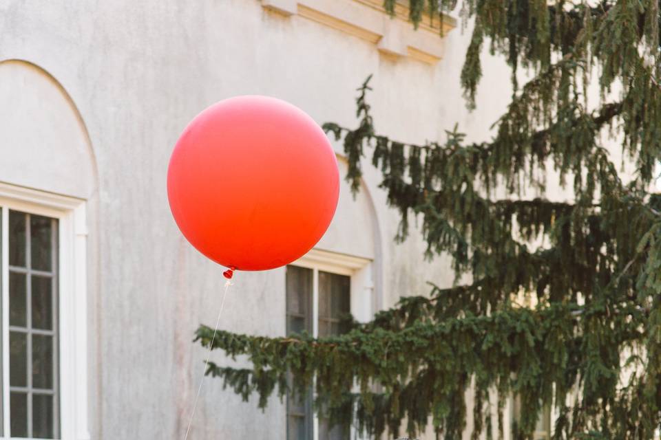 Red balloon statement