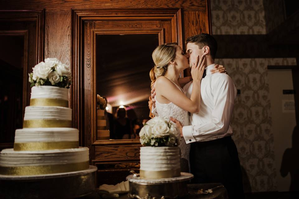 Cake cutting