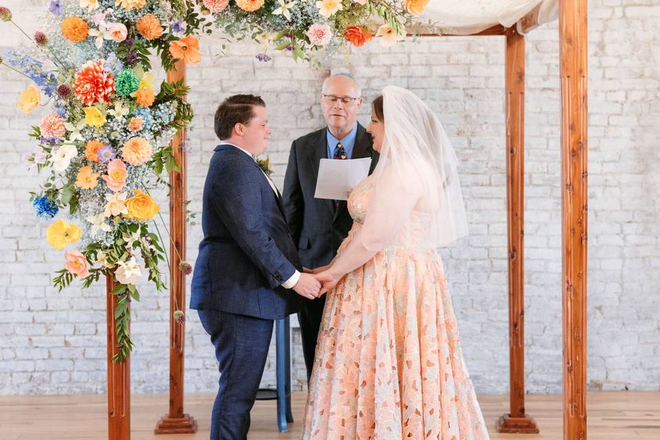 Colorful Jewish wedding