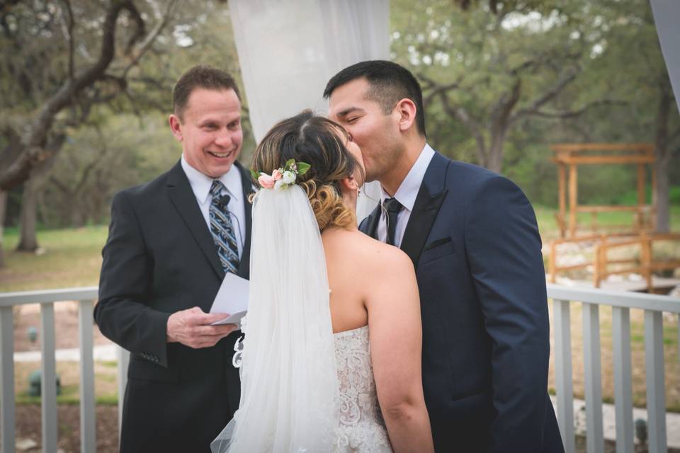 Husband and wife's first kiss