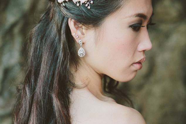 Rhinestone hair vine with Keishi Pearl flowers - flexible, lightweight, easy to bobby pin in place, measures 14