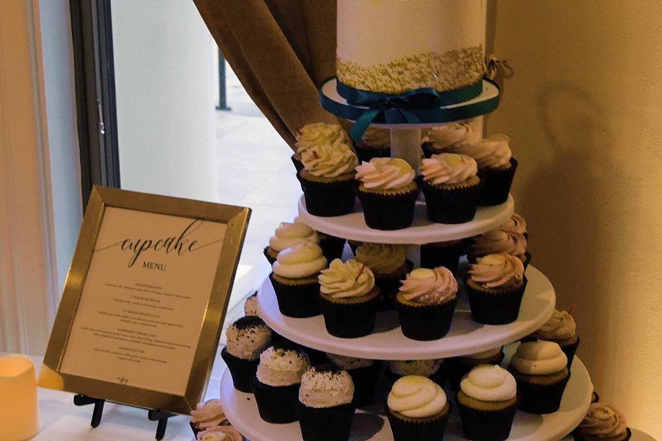 Wedding cupcake tower