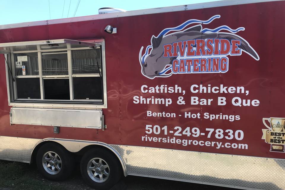 Riverside Grocery & Catering