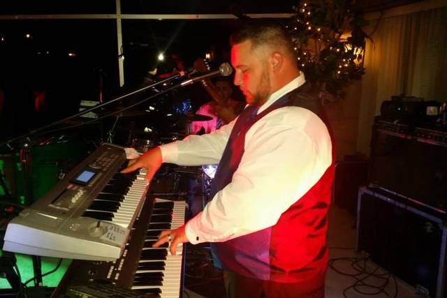T.C.T (Total Control of the Trax)