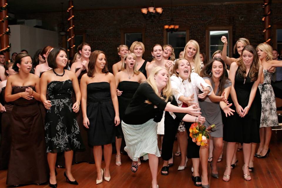 Bouquet toss