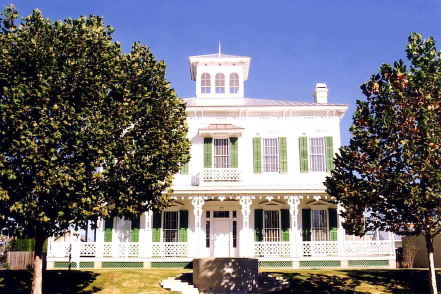 Ware-Farley-Hood HouseThis beautifully restored Italianate mansion offers a lovely historic setting for your next event!450 N. Hull Street, downtown MontgomeryRental Fee: $1200.00 Sunday–Thursday$1900.00 Friday–SaturdayDinner Seating Capacity: 100 dinner in adjoining spacesReception Capacity: 250Note: Tables and chairs available/included in rental fee: (100) basic grey chairs, (16) 6? long tablesFor more information or to book this venue, call (334) 264-7480 or email anna@jenniewellercatering.com.