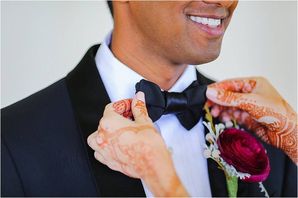 Bow tie & boutonniere