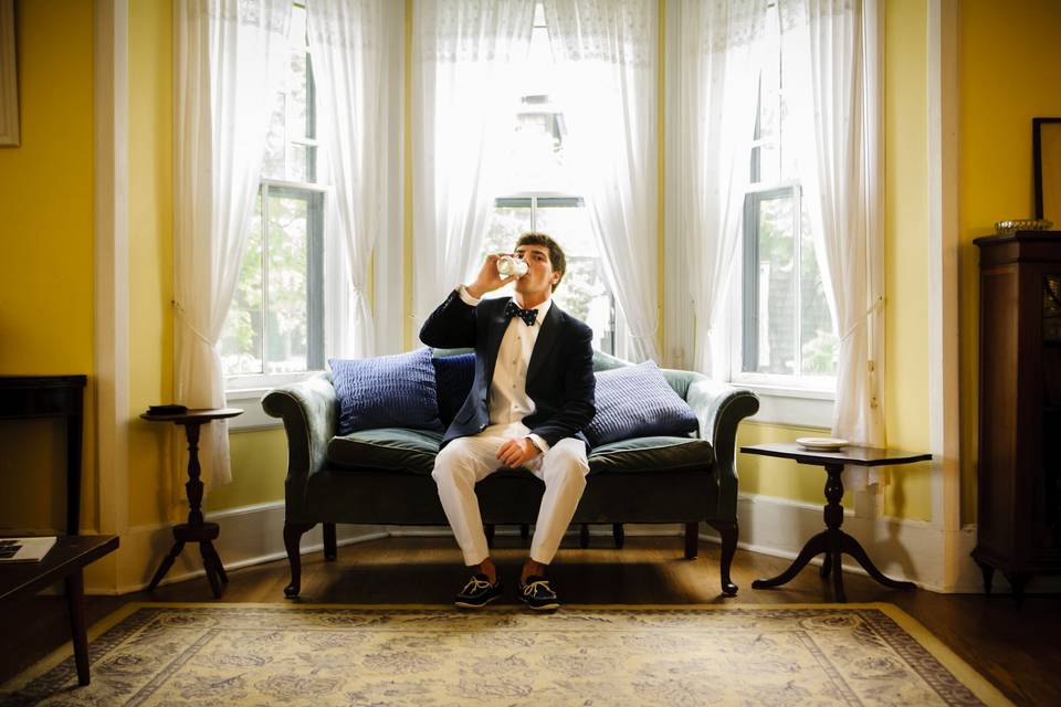 Jersey Shore grooms prep and calming of the nerves
