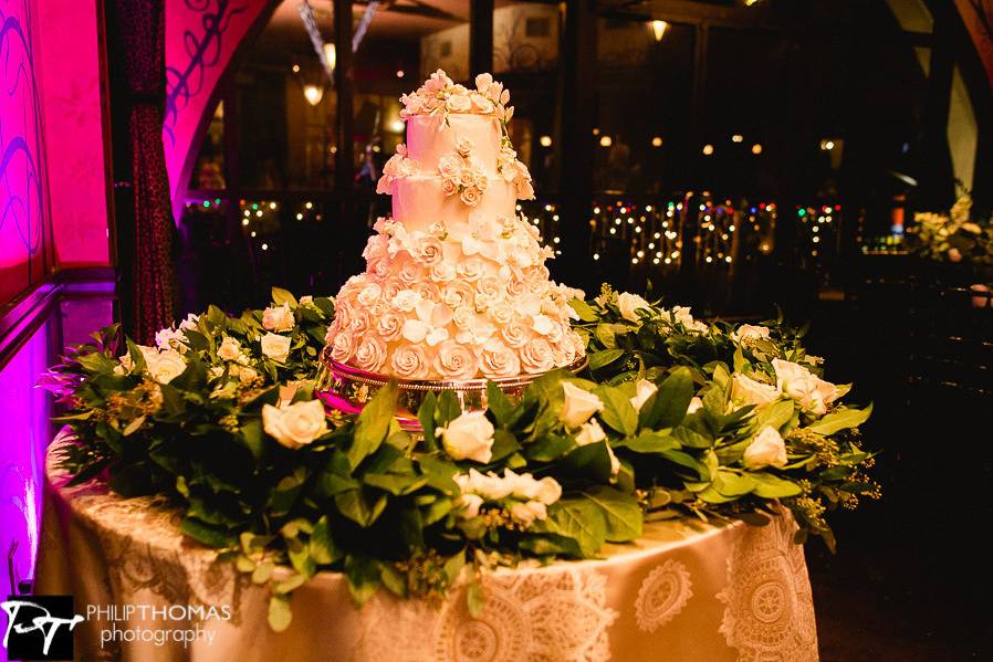 Beautiful Cake Flowers