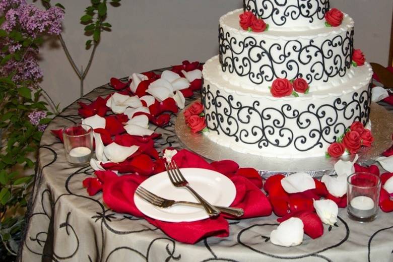 Red & Black Theme Wedding