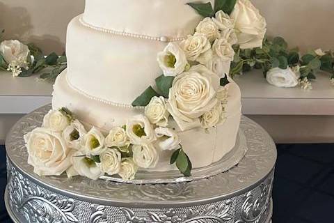 Romantic Wedding Cake