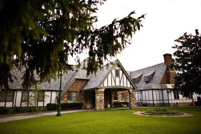 Oakwood Country Club