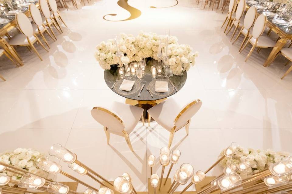 Glam Sweetheart table