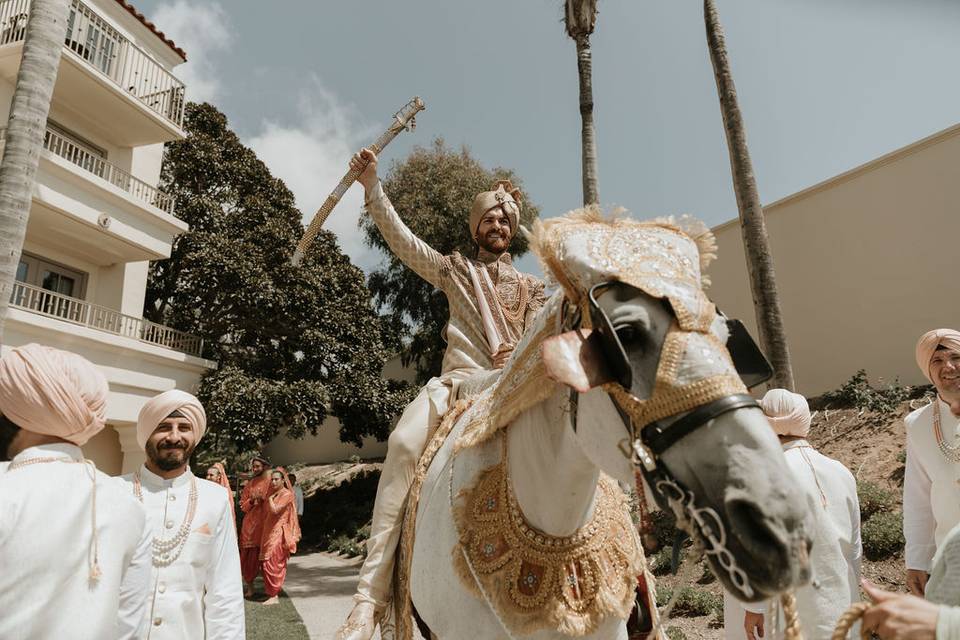 Grooms arrival on Horse