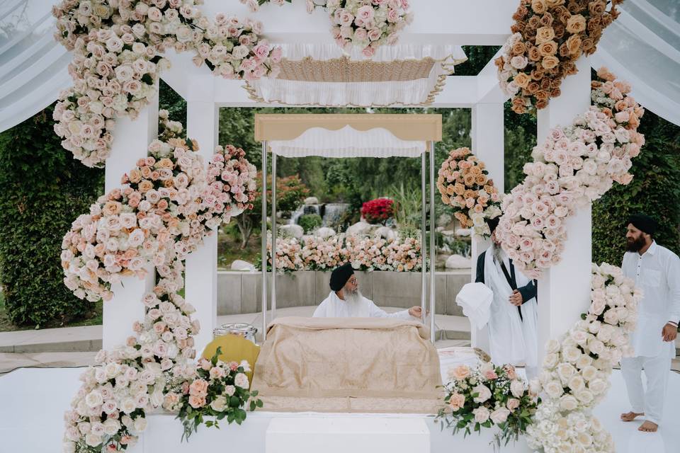 Sikh Wedding Mandap - Altar