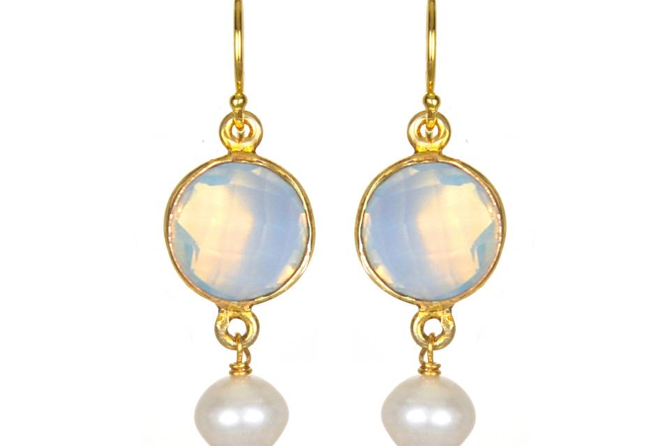 Amanda Rudey Peony Earrings ~ One round bezel stone with a freshwater pearl hanging beneath. Available in any color gemstone you would like! Available in 18k vermeil, Sterling Silver or 14k Gold. 1 inch.