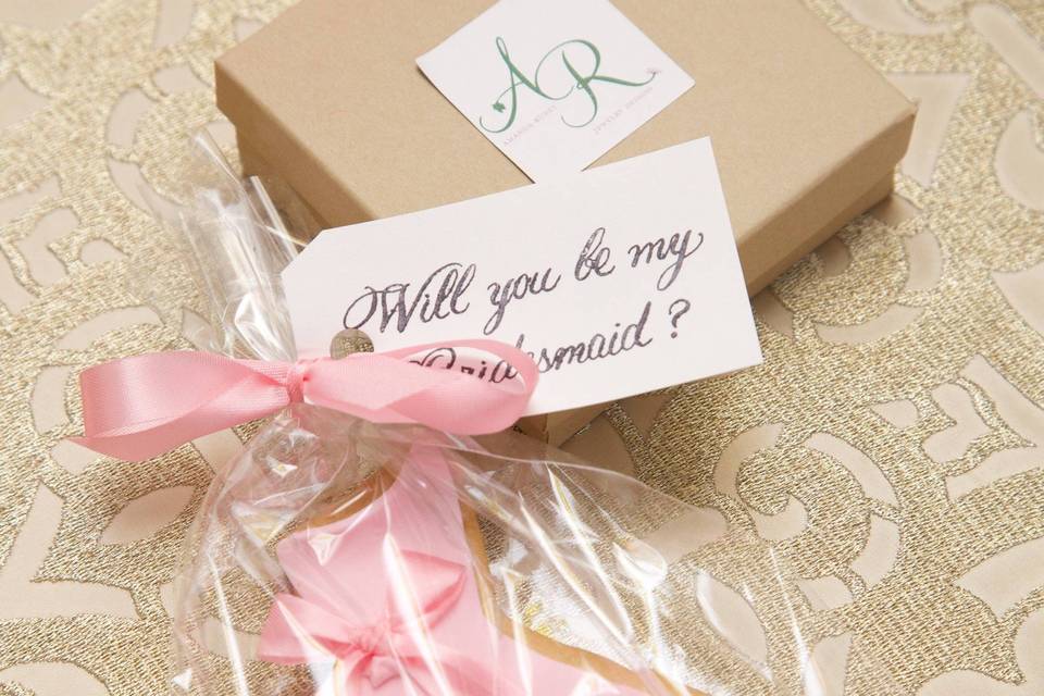How adorable is this bridesmaid gift?