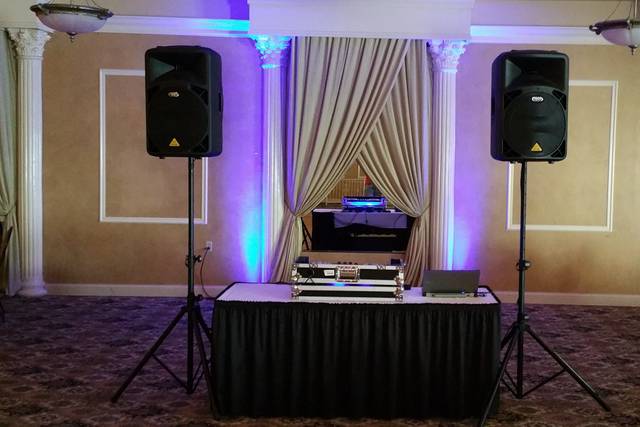 Compact DJ setup