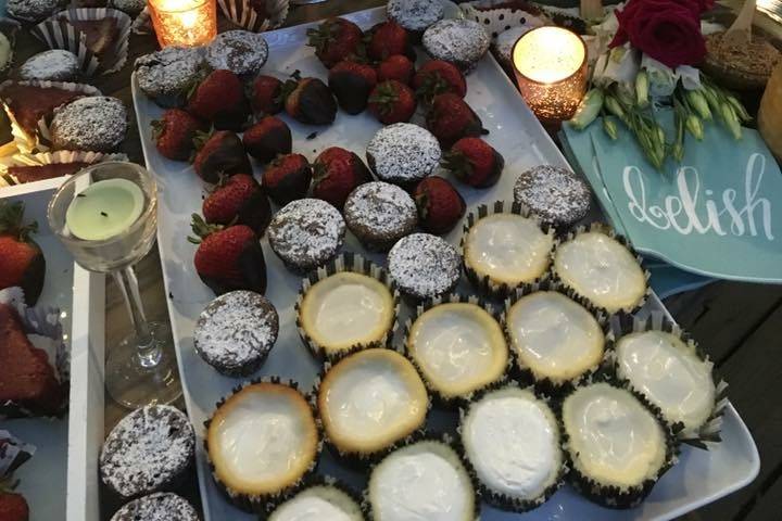 Wedding Dessert Table Treats