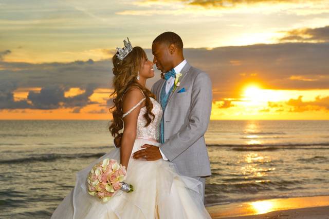 Sunset Grand Plaza Hotel