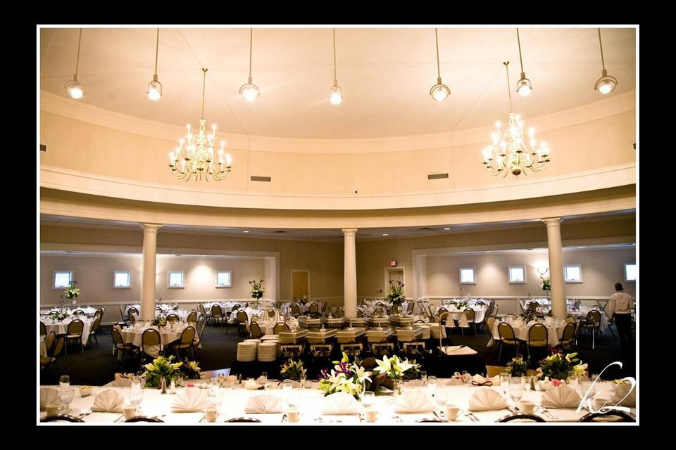 Double Buffet plus two-tiered Head Table