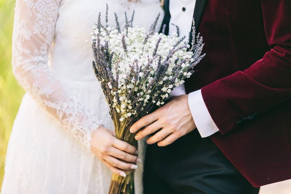 Holding the bouquet together