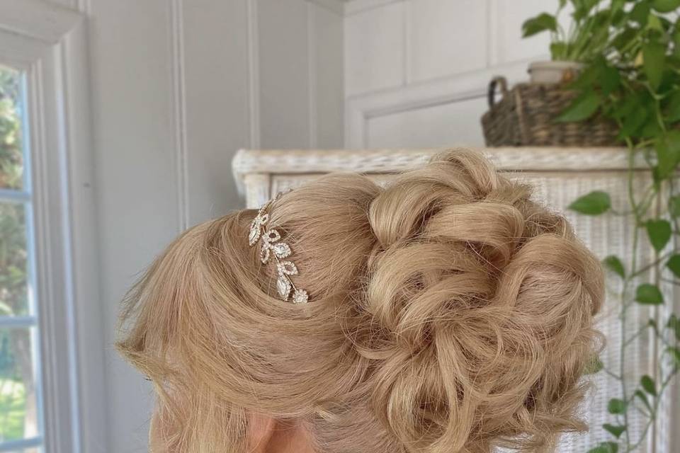 Updo and curls