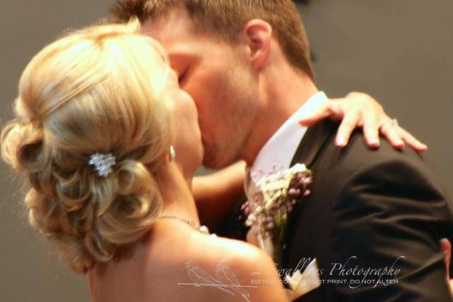 Amy M. Bridal Beauty