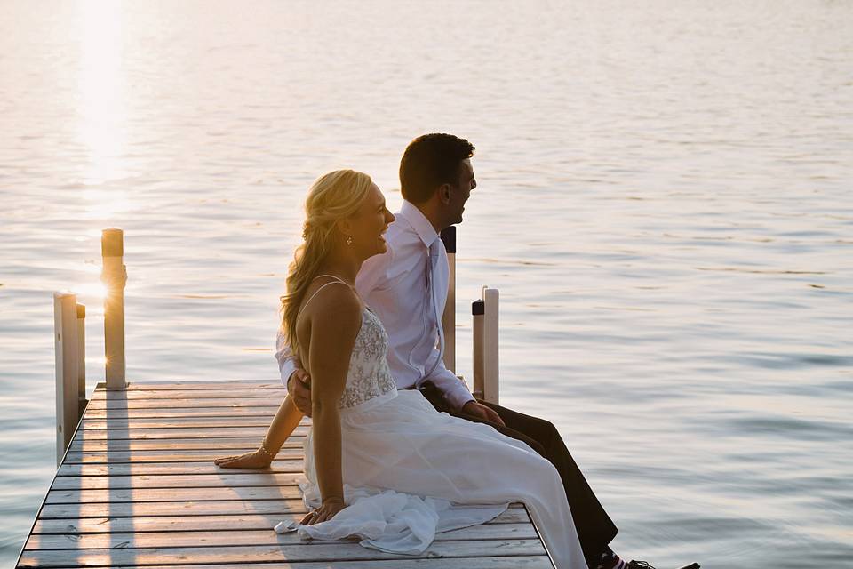 Wedding couple in the dock