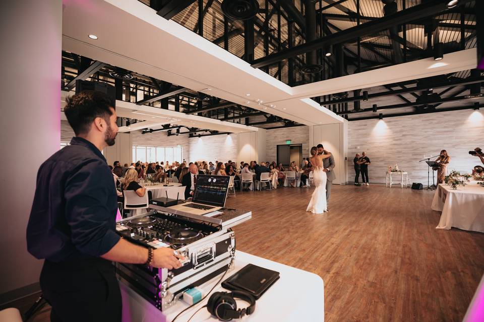 Newlyweds first dance