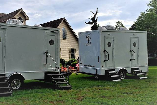 Four-station and two-station