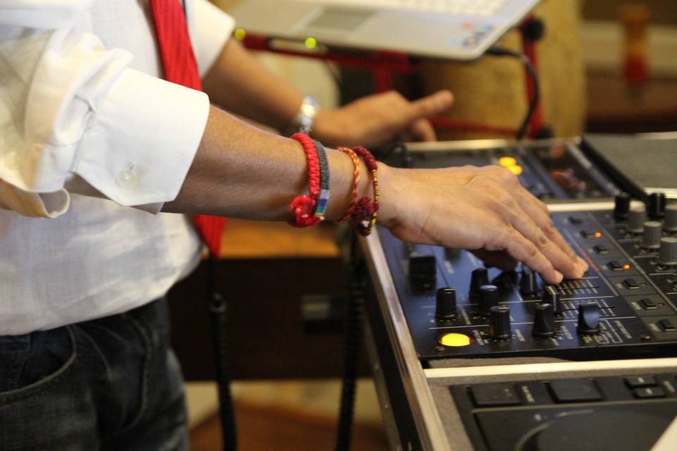 DJ on station