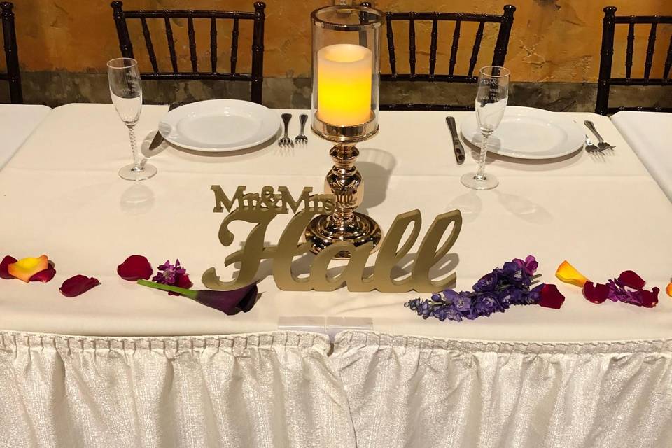 Floral and name head table