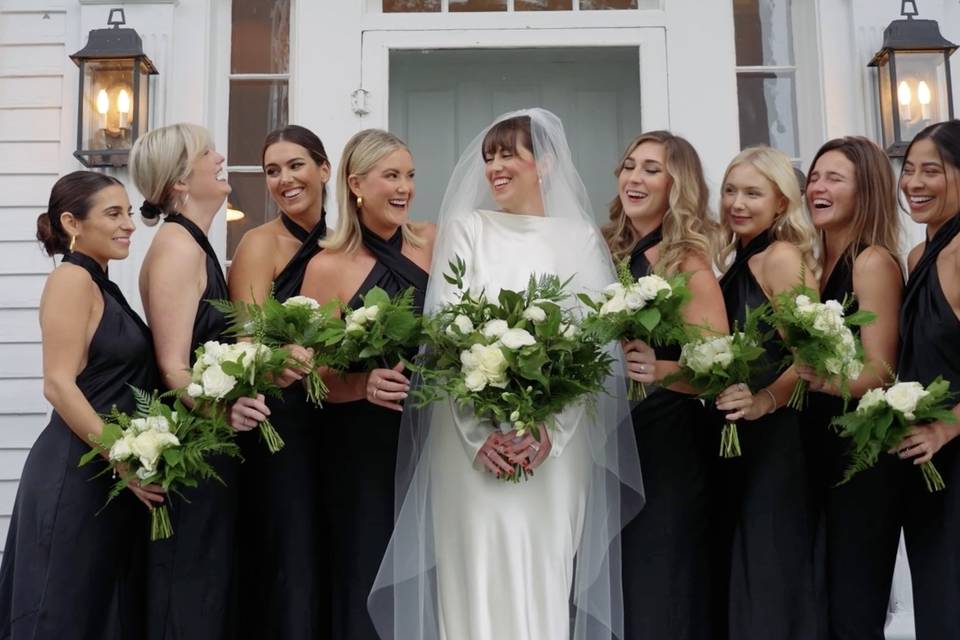 Peyton and her bridesmaids.
