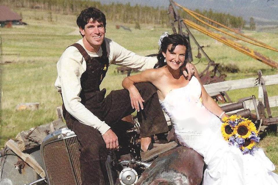 Beautiful Farm Wedding. Thanks for sending us your unique wedding photos.